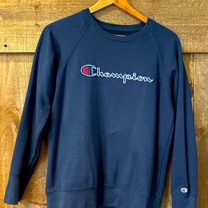 Women’s Champion sweatshirt